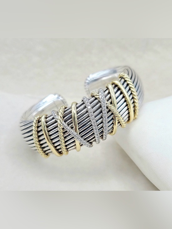 David Yurman Jewelry - David Yurman Helena Cuff Bracelet With 18k Gold And Pave Diamonds